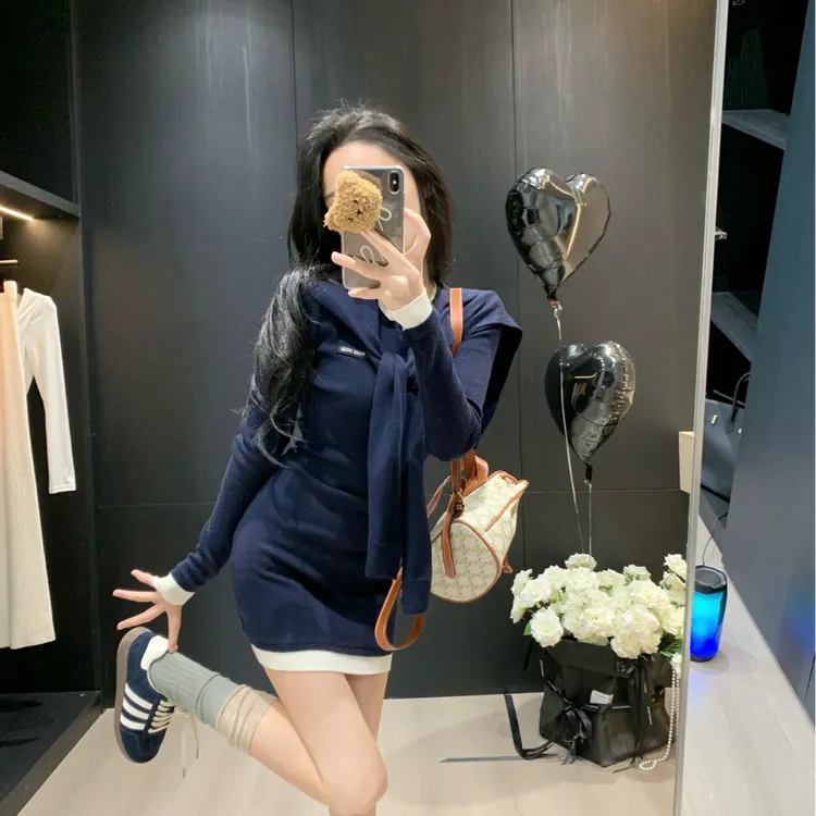 韩系气质针织连衣裙女秋新款收腰修身显瘦包臀毛衣短裙子搭披肩潮