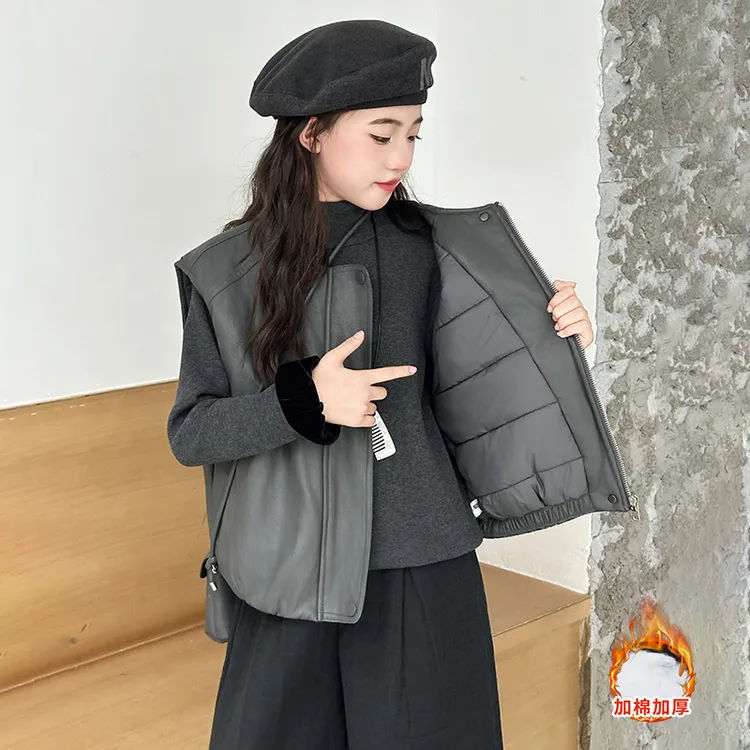 女童冬季加厚马甲2025新款洋气冬装无袖外套秋冬装PU皮大儿童马夹