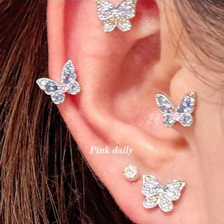 钛钢耳饰 Pink Daily超闪彩色小蝴蝶耳钉高级感睡觉洗澡免摘钛钢
