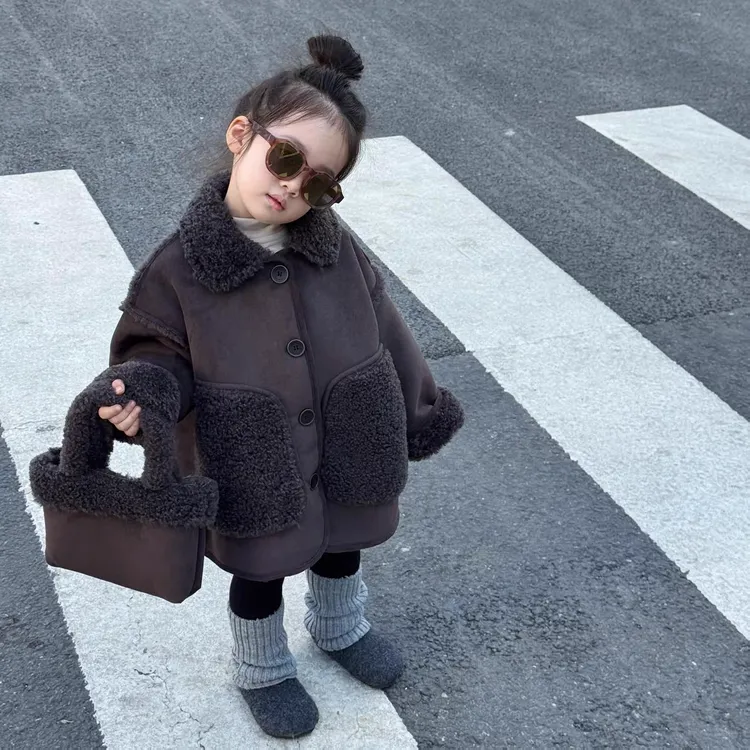 韩版女童麂皮绒大衣2025冬季儿童气质毛绒翻领宝宝中长款加厚外套