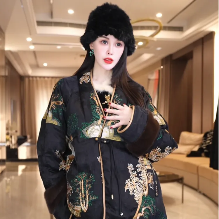 飞儿【山林庭外套】2025早秋新款白鹅绒拼接狐狸毛羽绒外套