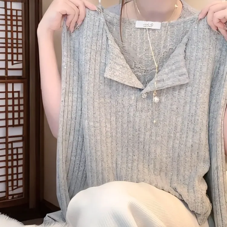 V领蕾丝假两件打底衫女2025新款秋季收腰修身针织上衣长袖t恤内搭