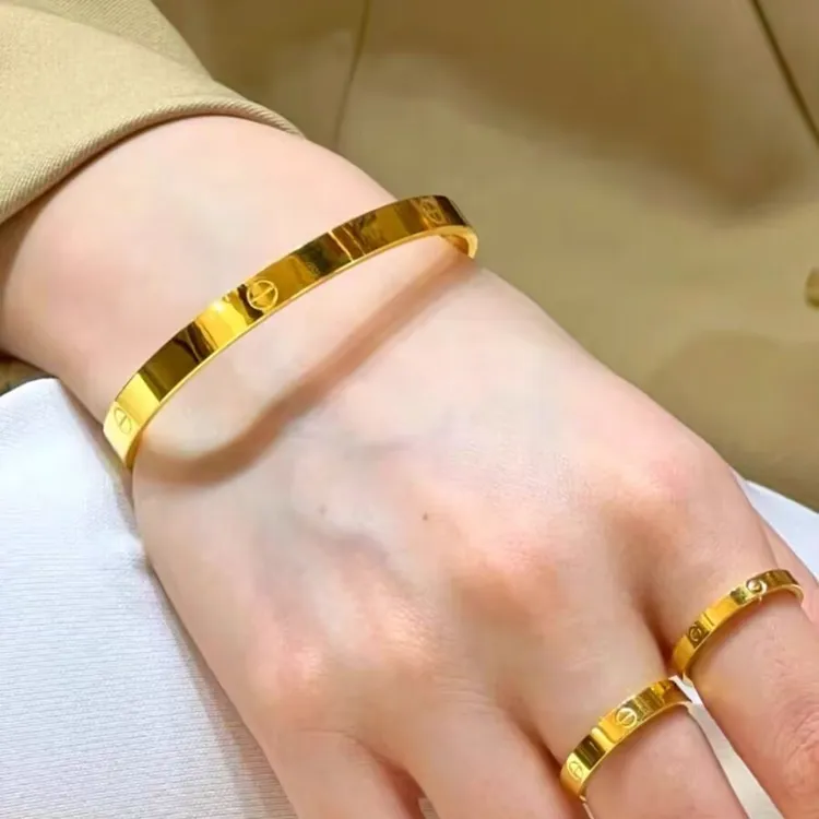 钛钢手镯 正品金色一字手镯轻奢简约不掉色镯子女时尚饰品礼物