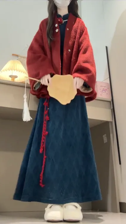 2025秋冬穿搭一整套新中式国风红色外套改良旗袍连衣裙两件套女潮