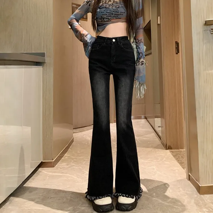 秋季新款高腰大码女士雅丹黑灰色微喇叭牛仔裤毛边梨形身材长裤