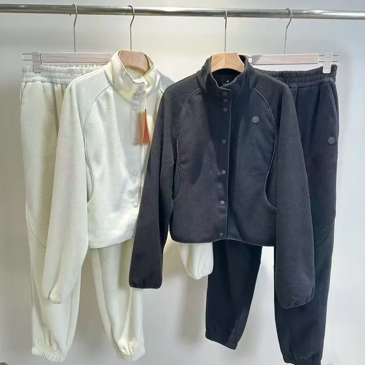 原单摇粒绒常女立领女士三粒扣休闲外套套装