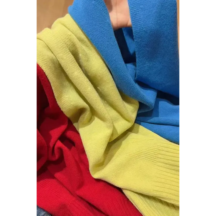 2026年春季新款韩版时尚百搭多巴胺彩色V领针织马甲