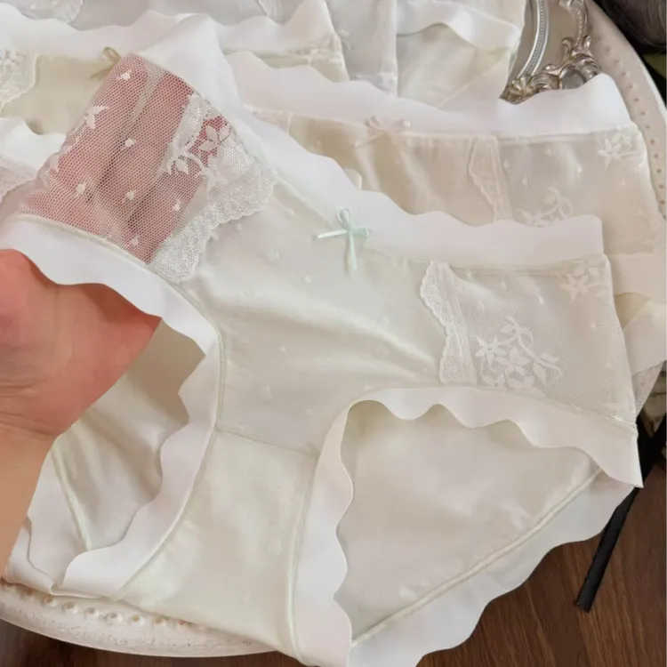 2025新款7A抑菌棉质抗菌提花蕾丝边少女舒适内裤软糯棉柔三角裤