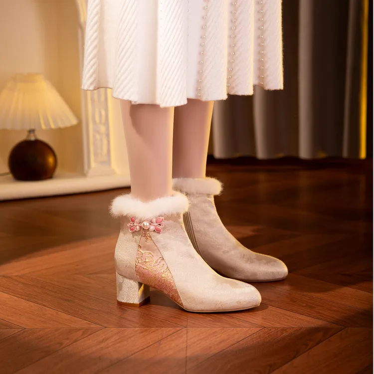 旗袍靴子冬季新款加绒粗跟配马面裙高跟鞋新中式古风靴国风短靴女