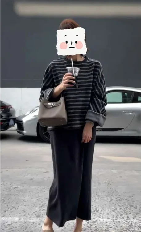 （在仓发货+运费险）2025秋季气质百搭条纹上衣女搭配半身裙两件套