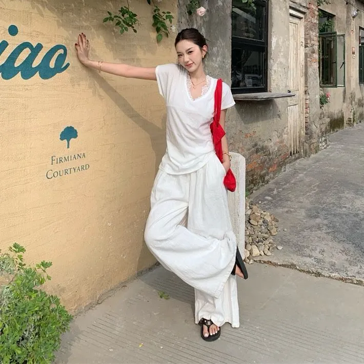 蕾丝拼接性感v领短袖T恤女夏季设计感宽松白色纯欲风薄款百搭上衣