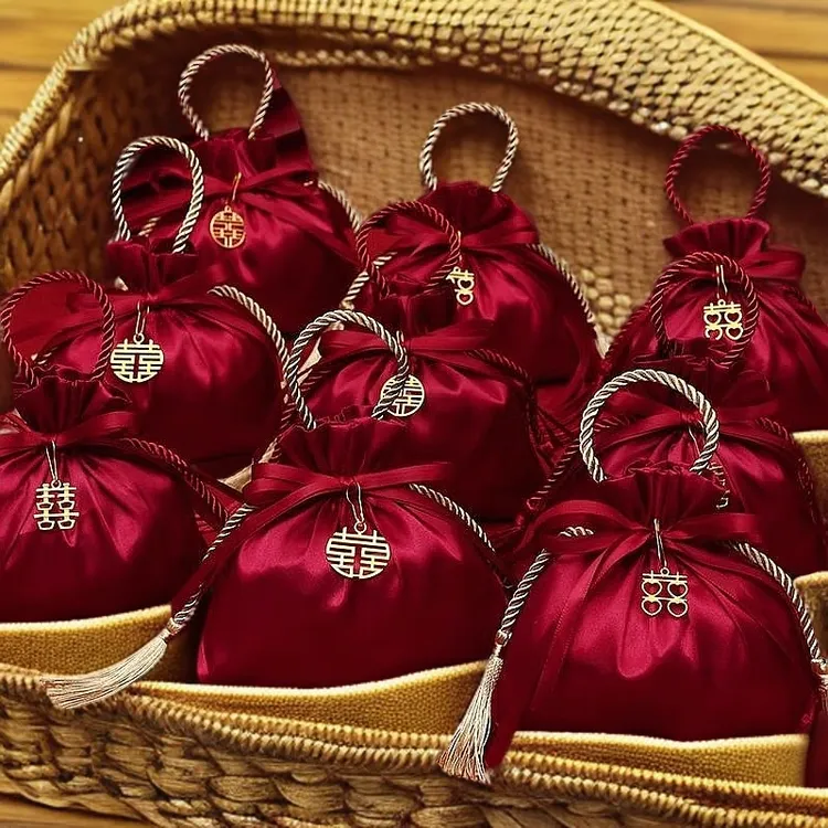 喜糖袋子结婚专用布袋手提高档喜糖盒布袋婚礼婚庆礼盒伴娘伴手礼