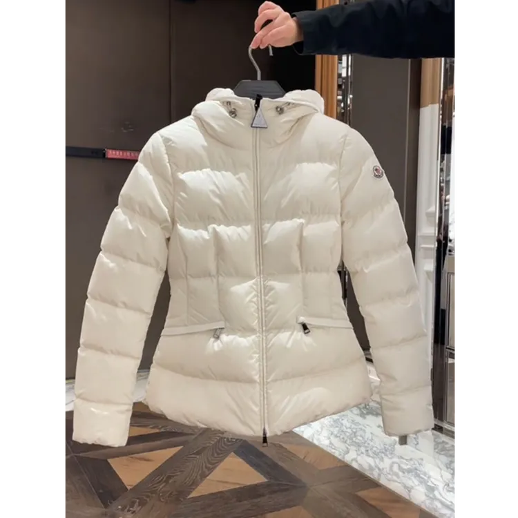 高级感超好看收腰白色棉服女装冬季2025新款连帽气质加厚保暖外套