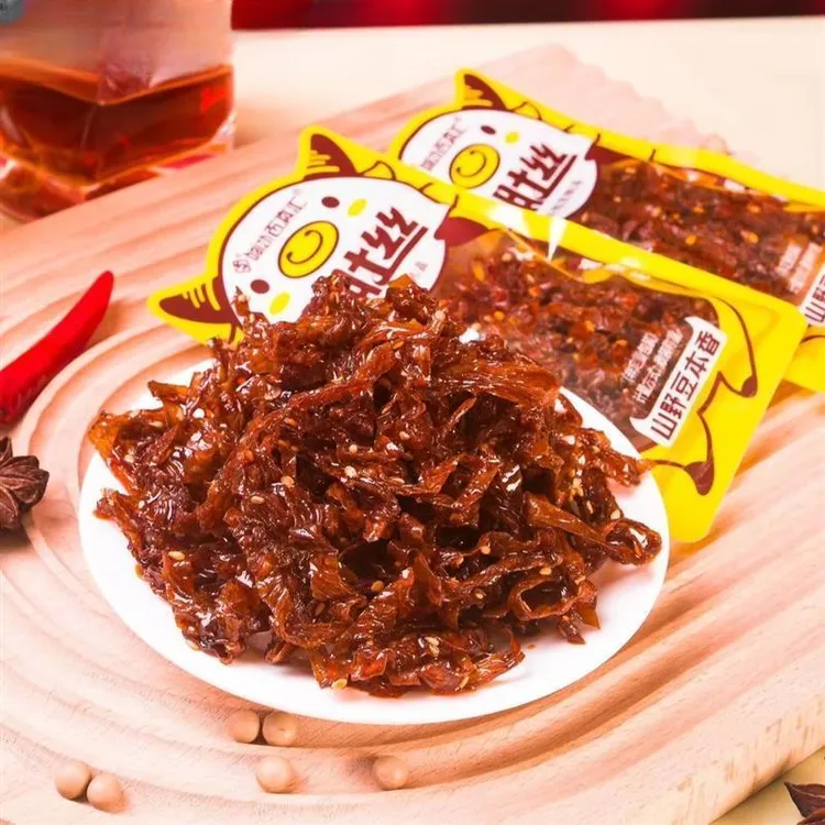 香辣素肚丝手工辣条零食大礼包麻辣塑胶跑道牛板筋