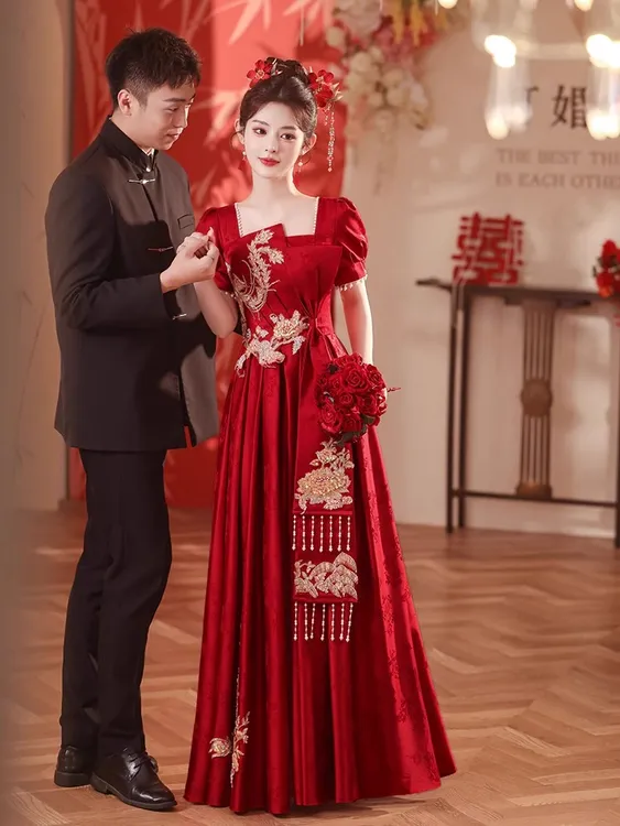 新中式敬酒服新娘高级感酒红色缎面结婚订婚回门礼服裙女国风嫁衣