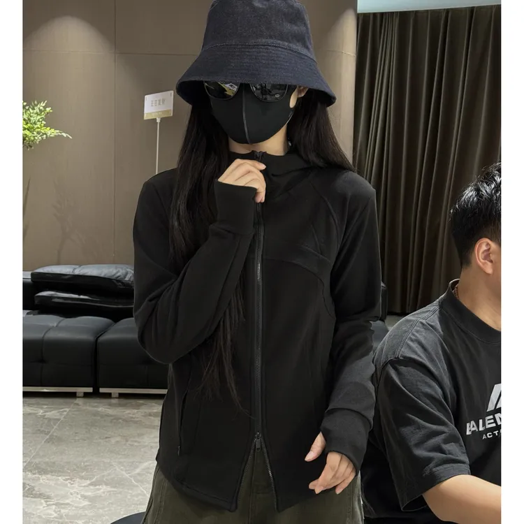 宿慕SUMU女士舒适连帽时尚三山衣2025秋季新款9-15气质百搭短外套