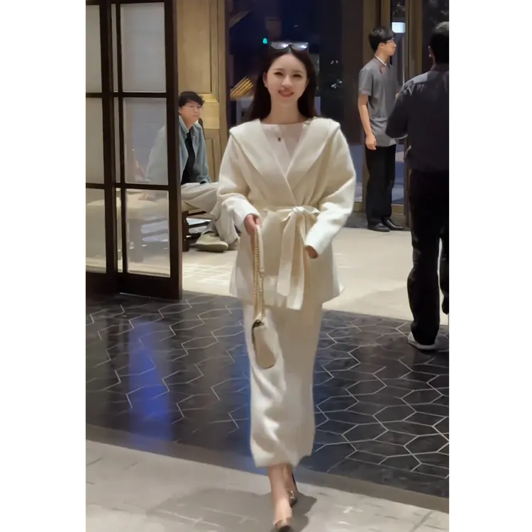 流行一整套2025秋季新款时尚气质慵懒风百搭休闲外套半身裙两件套