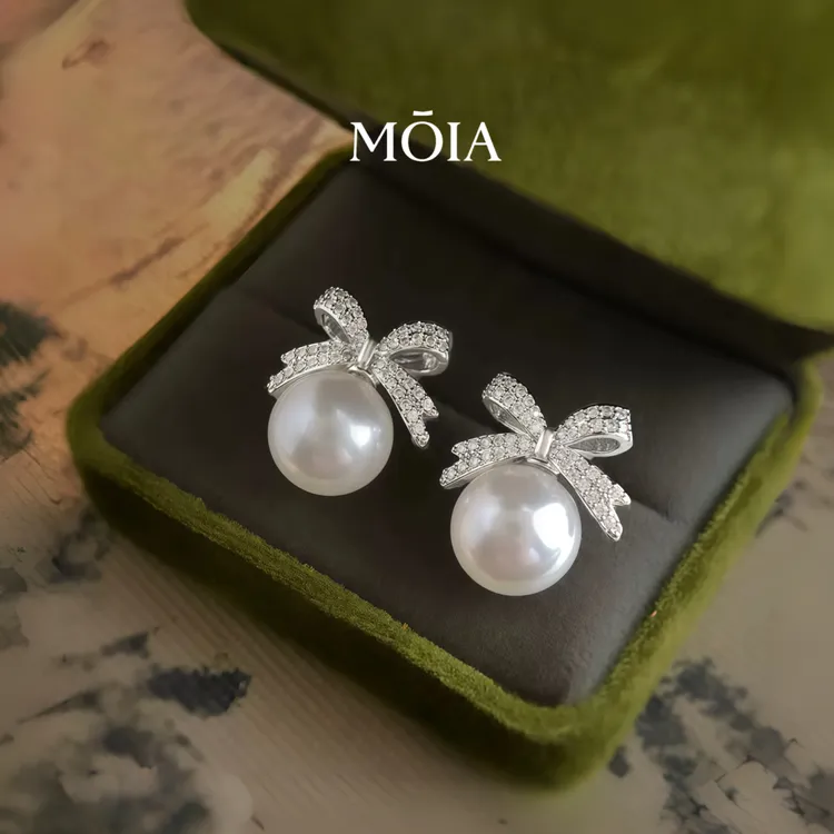 铜合金合成锆石耳饰 微镶满钻蝴蝶结珍珠轻奢高级法式甜美耳钉