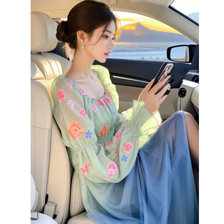 法式气质绿色碎花雪纺衬衫连衣裙女2025春新款时尚洋气超好看收腰