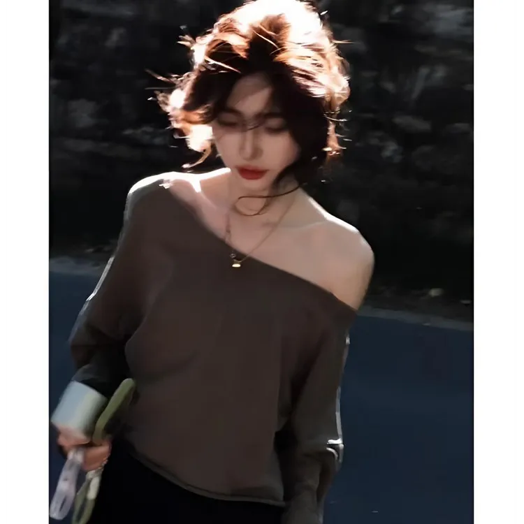 气质辣妹露肩长袖T恤女装2025秋季新款韩系设计感宽松显瘦短上衣