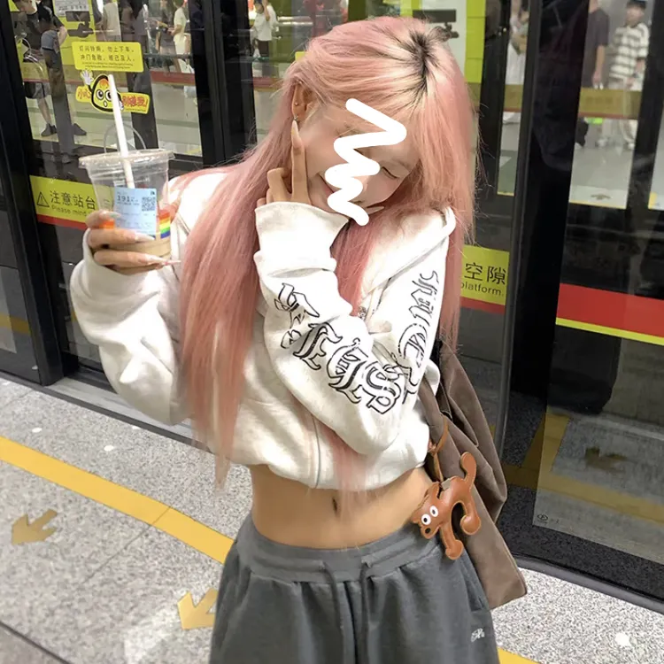 花生酱痞帅炸街风短款外套字母印花卫衣秋季辣妹休闲百搭
