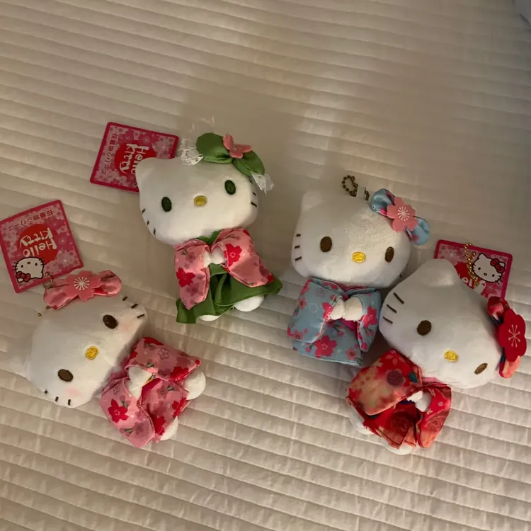 【Hello Kitty 和服】毛绒包挂多巴胺日系ins热卖款限量百搭和服款