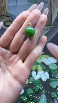 和田玉18K金镶嵌挂件1