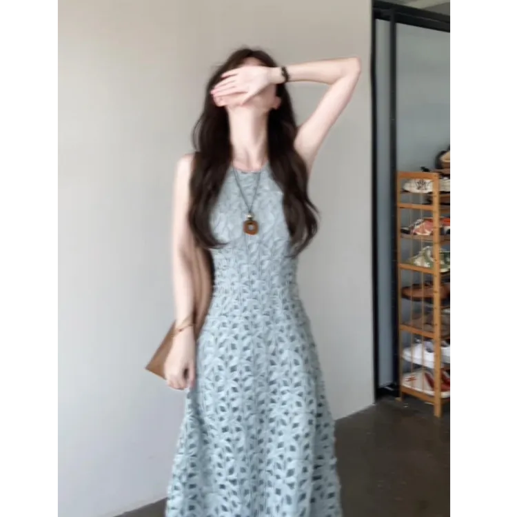 【薄荷味夏天】2025夏季新款温柔风重工无袖镂空收腰背心连衣长裙女