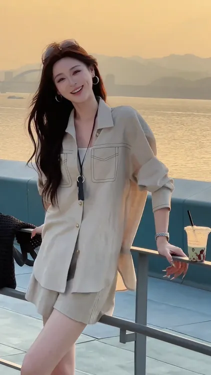 2025早秋季新款女老钱风气质百搭显瘦polo领衬衫上衣松紧腰短裤子