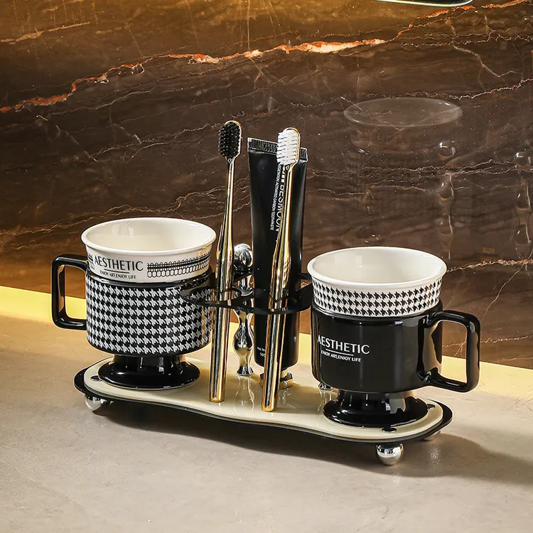 陶瓷漱口杯轻奢高端情侣刷牙杯子高颜值法式复古牙杯洗漱杯高级感