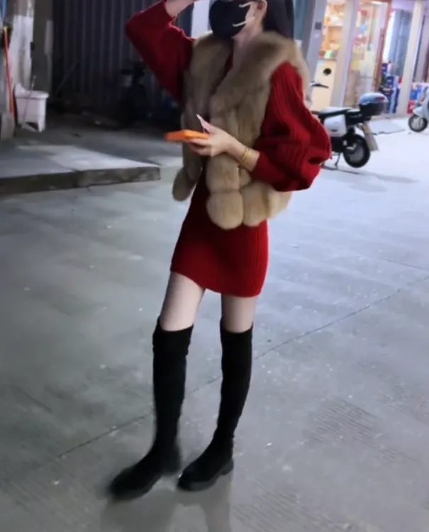 时尚潮流百搭精品女装dgd8031