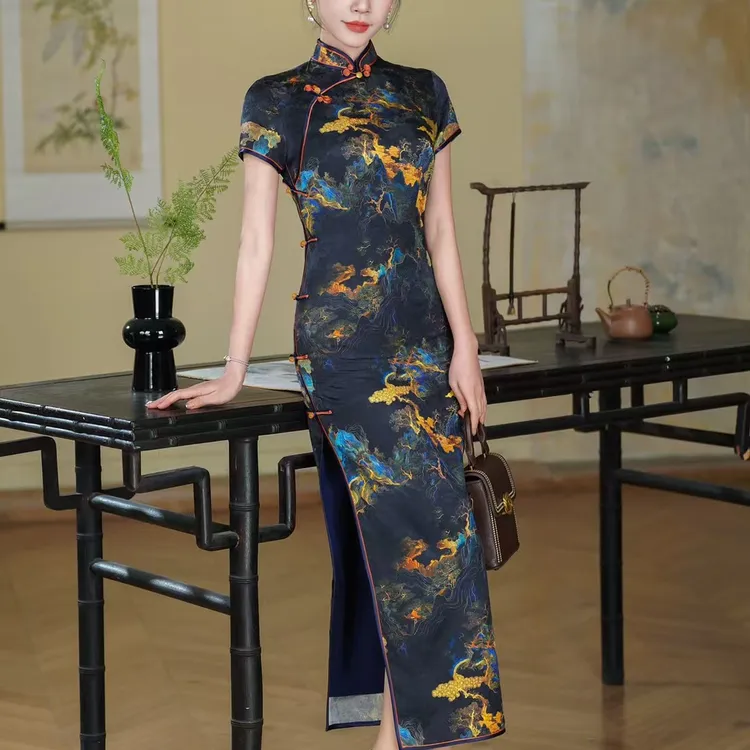 2025年定制春夏款千里江山图旗袍气质时尚复古走秀