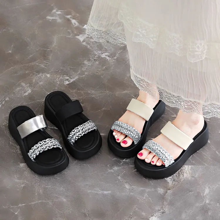 2025夏季新款时尚潮流水钻外穿百搭厚底凉拖鞋松糕底沙滩鞋S0006