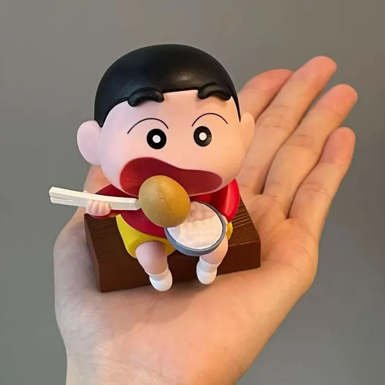 吃马铃薯的小新炫土豆卡通可爱圣诞生日礼物氛围装饰桌面摆件