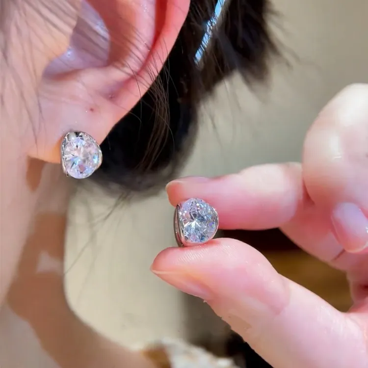 铜合金耳饰 精致百搭锆石耳钉耳扣女时尚气质简约小众高级感耳环 