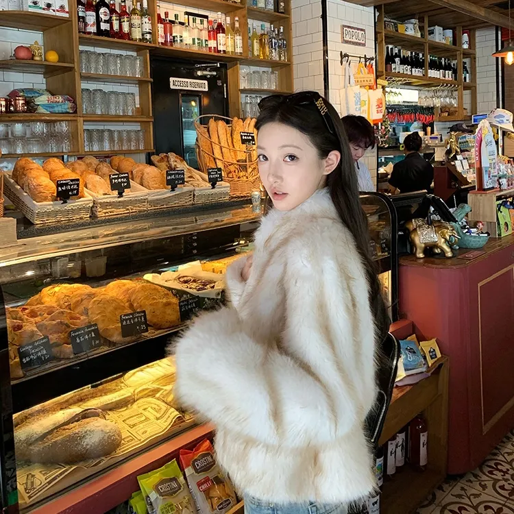'小奶狐'毛尖晕染环保毛毛加厚保暖外套女秋冬