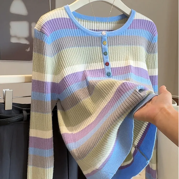【80-180斤】圆领纽扣针织打底衫女秋冬季宽松显瘦彩虹条纹毛衣上衣