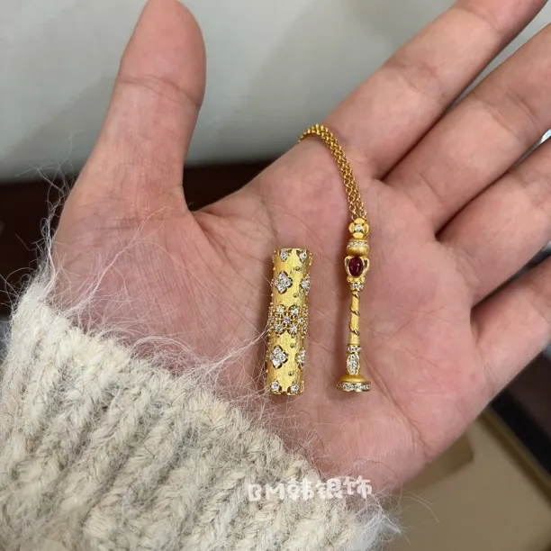 坠链均925银 幸运魔法棒/拉丝四叶花红刚玉色权杖s925纯银项链