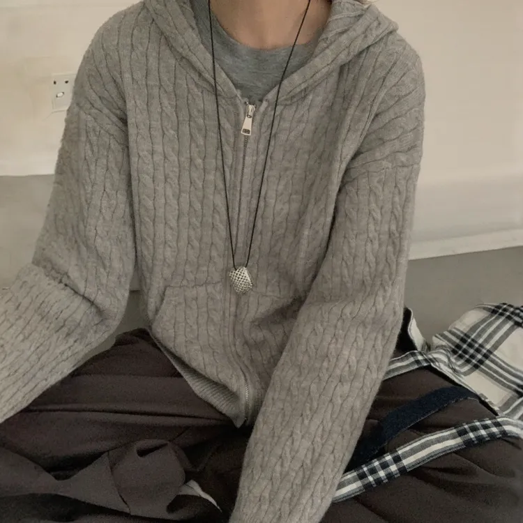 毛衣开衫外套女宽松慵懒风长袖连帽衫2025纯色上衣拉链麻花针织衫