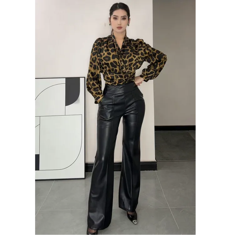 【新疆包邮】高腰皮裤 时尚 黑色 休闲裤 长微喇裤 