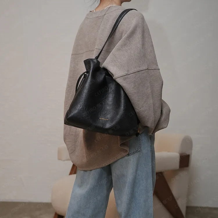 塞飞洛CEFIRO头层牛皮福袋包秋冬新款通勤斜跨云朵托特包1109