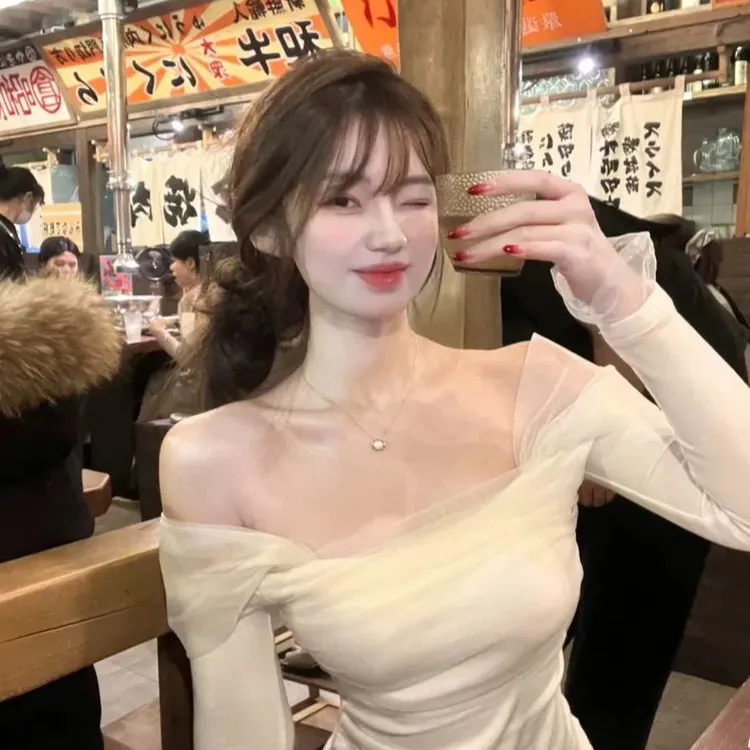 纯欲辣妹风白色百搭上衣性感网纱拼接长袖T恤女秋季修身显瘦气质