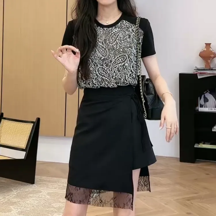 【晚风清梦】新款夏季法式复古钩花撞色T恤+显瘦裙裤LK2504172