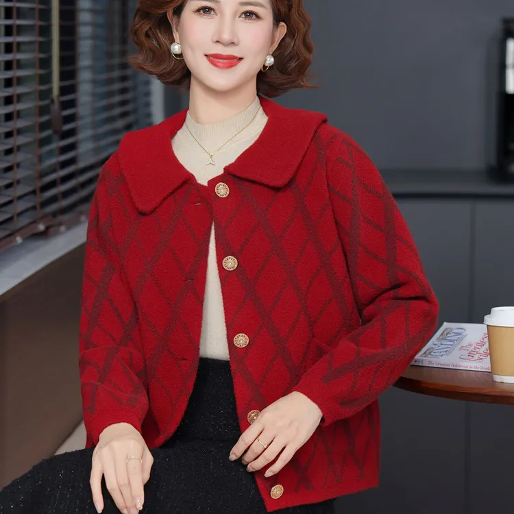 年轻妈妈装2025新款秋冬洋气短外套50岁中老年女翻领加厚保暖开衫