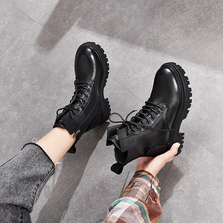 真皮马丁靴女头层牛皮秋冬帅气英伦风侧拉链里外全皮平底粗跟短靴