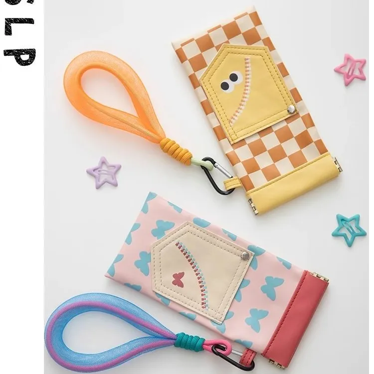 MOONLIGHTMORIA新款原创网红可爱多巴胺穿搭太阳墨眼镜卡包证件包商品图