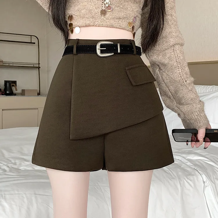 2025冬季新款高腰显瘦毛呢短裤女设计感百搭减龄a字阔腿休闲短裤