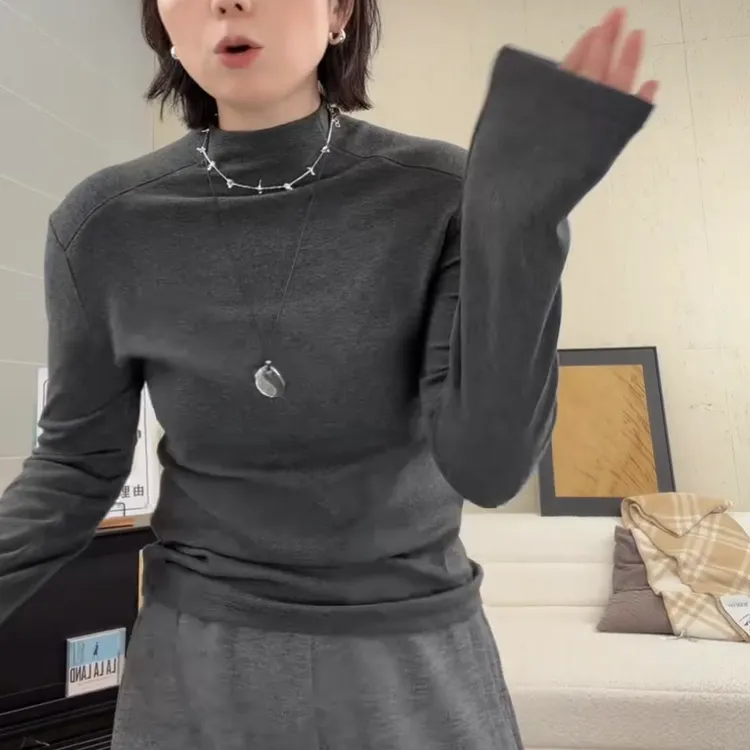 “天鹅颈”秋冬新款直角肩超显瘦半高领长袖T恤打底衫LK2506849