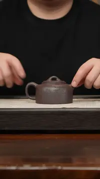 【闪购商品】紫砂茶壶蔓生井栏刻绘