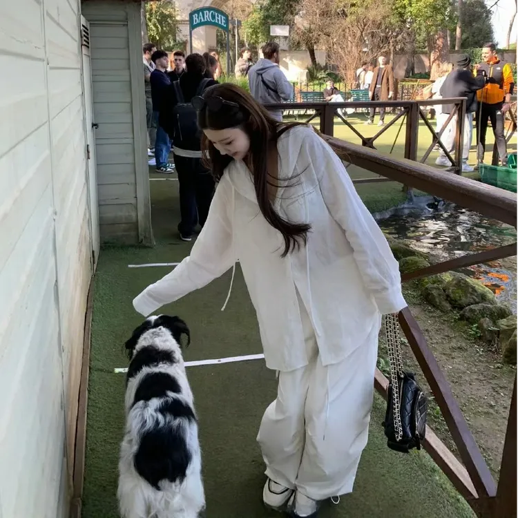 白色衬衫套装女早春新款松弛感慵懒风气质减龄防晒衣阔腿裤两件套